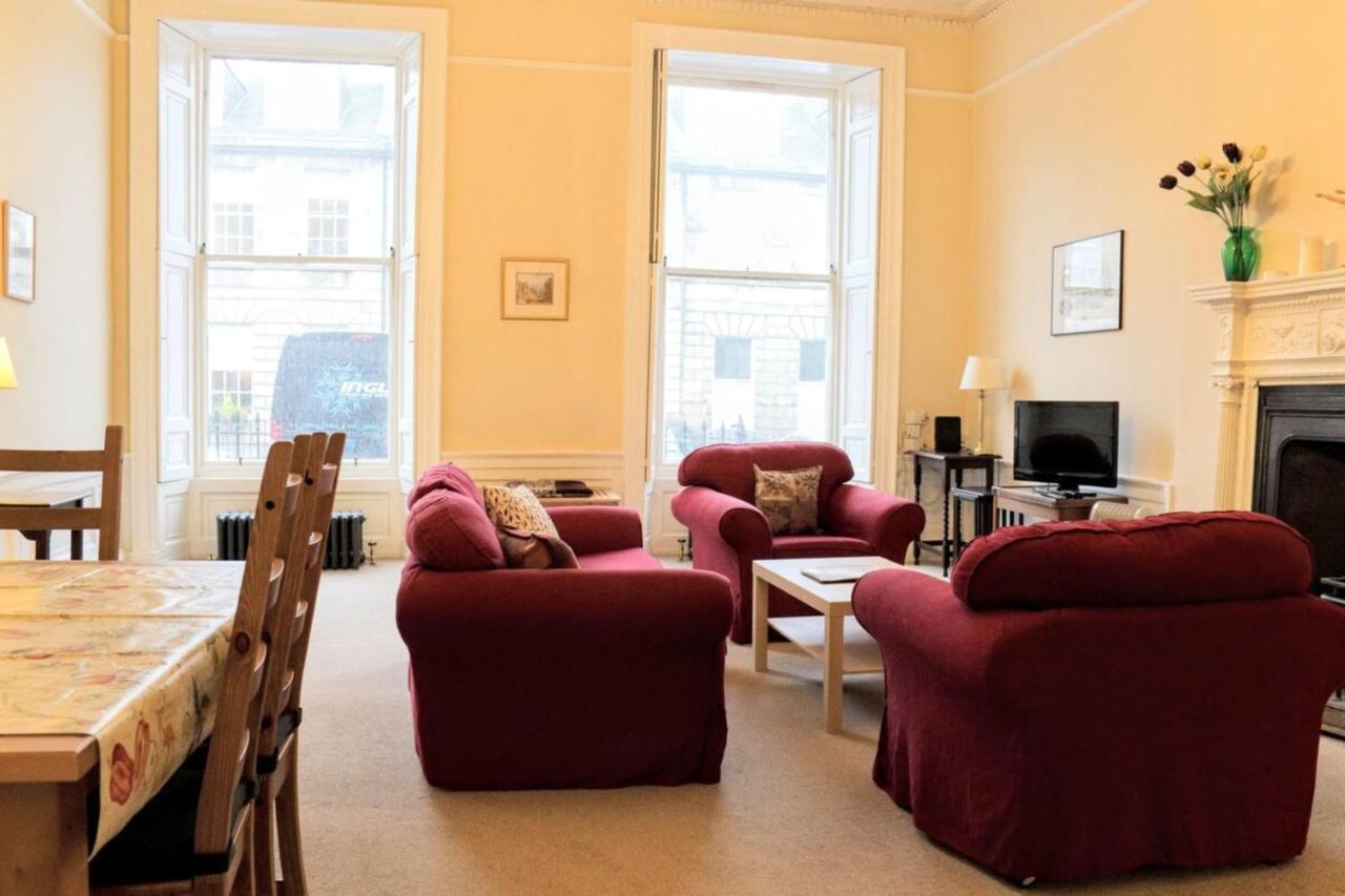Traditional Georgian Flat In New Town เอดินบะระ ภายนอก รูปภาพ